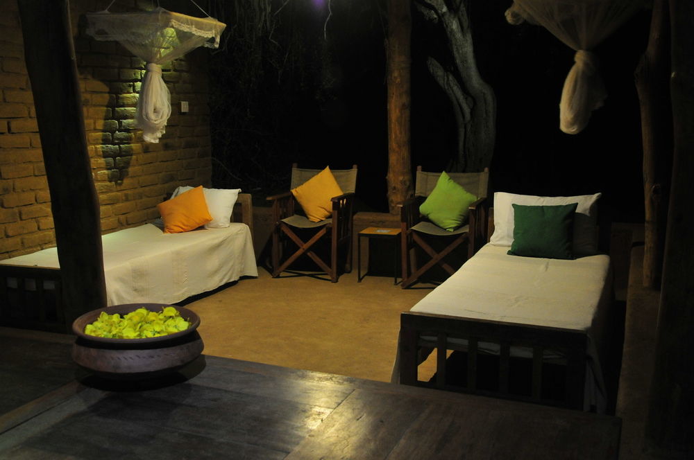Back Of Beyond Dune Camp Yala Esterno foto